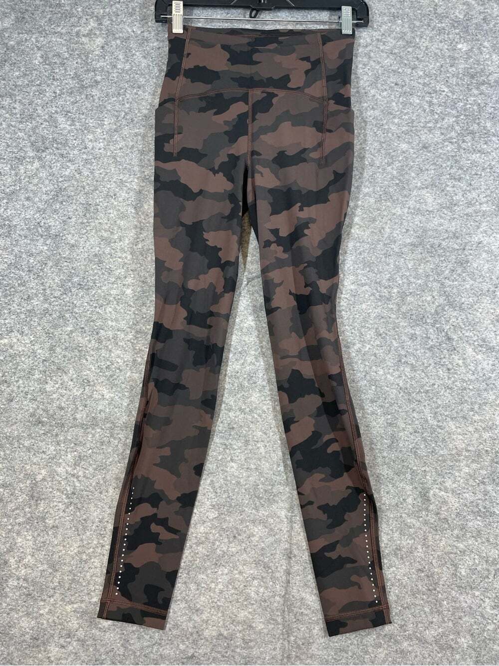 Lululemon Camo Leggings Brown Black Reflective Hem High Rise Yoga Pants Size 4 - Picture 2 of 15